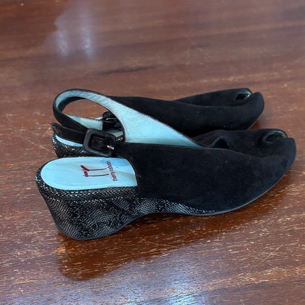 Thierry Rabotin Italy Women's Pump Size 38 (7) Wedge Slingback Black Suede‎